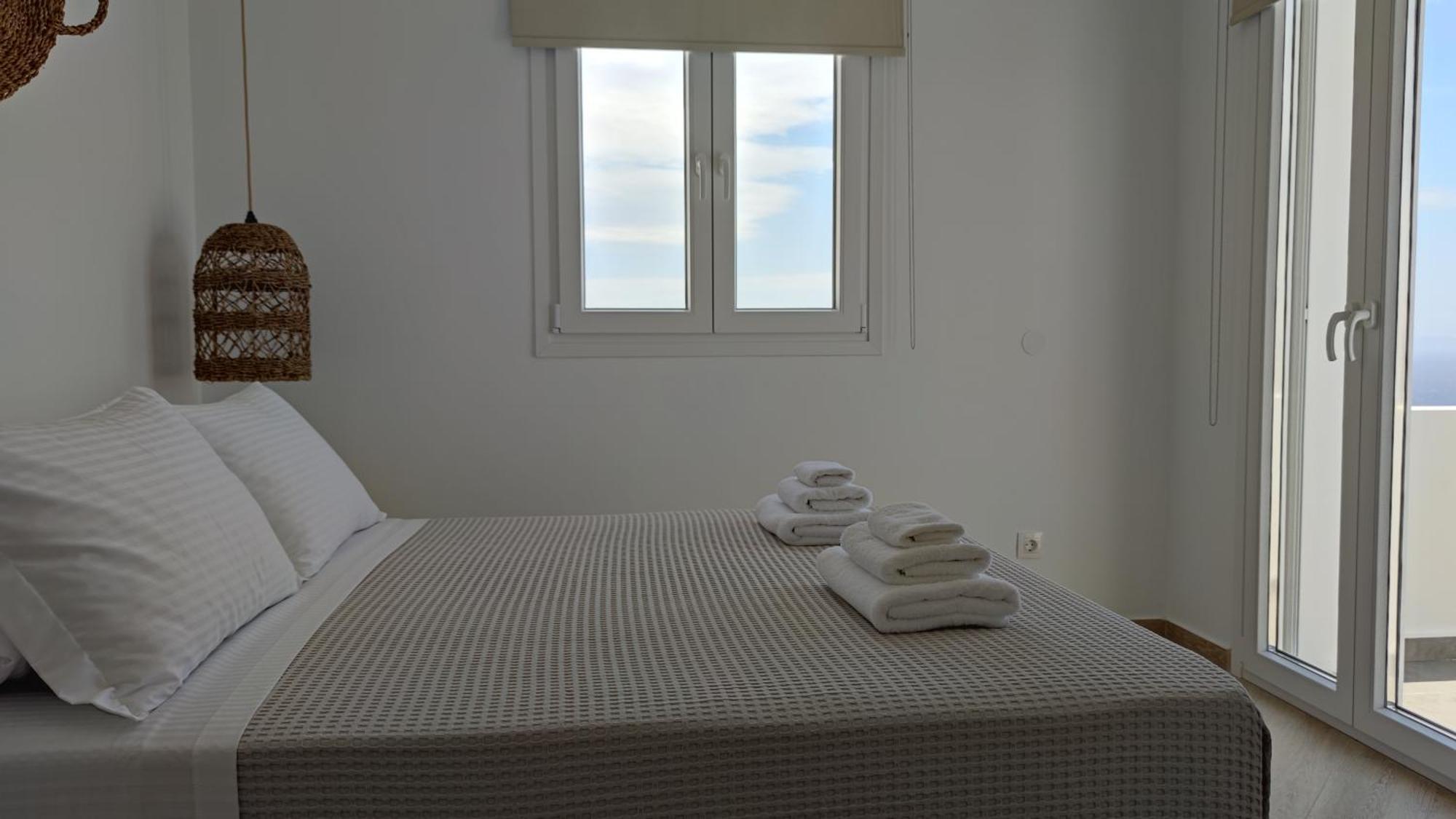 Eolia Luxury Houses Andros Batsíon Exterior photo